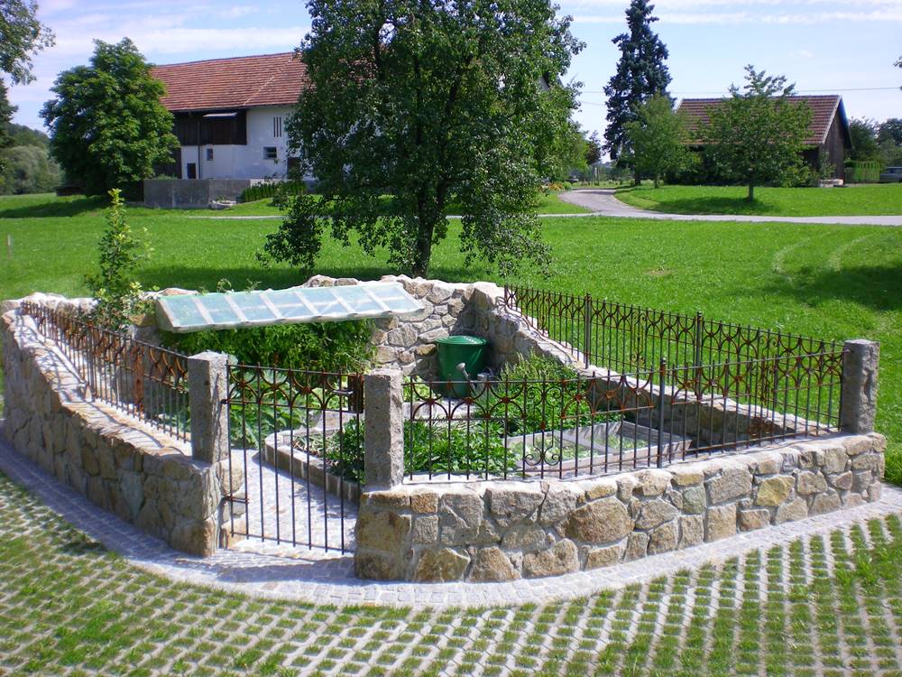 Hauer Albert GmbH & Co KG - Kunstschmiede-Schlosserei-Edelstahl