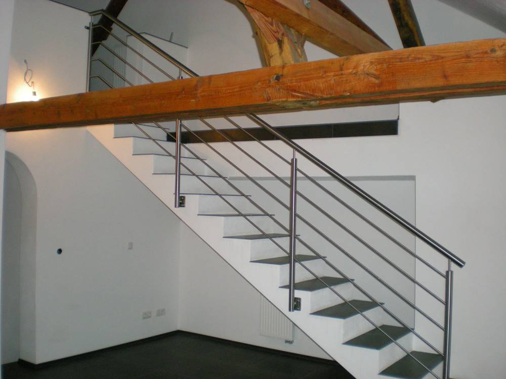 Hauer Albert GmbH & Co KG - Kunstschmiede-Schlosserei-Edelstahl