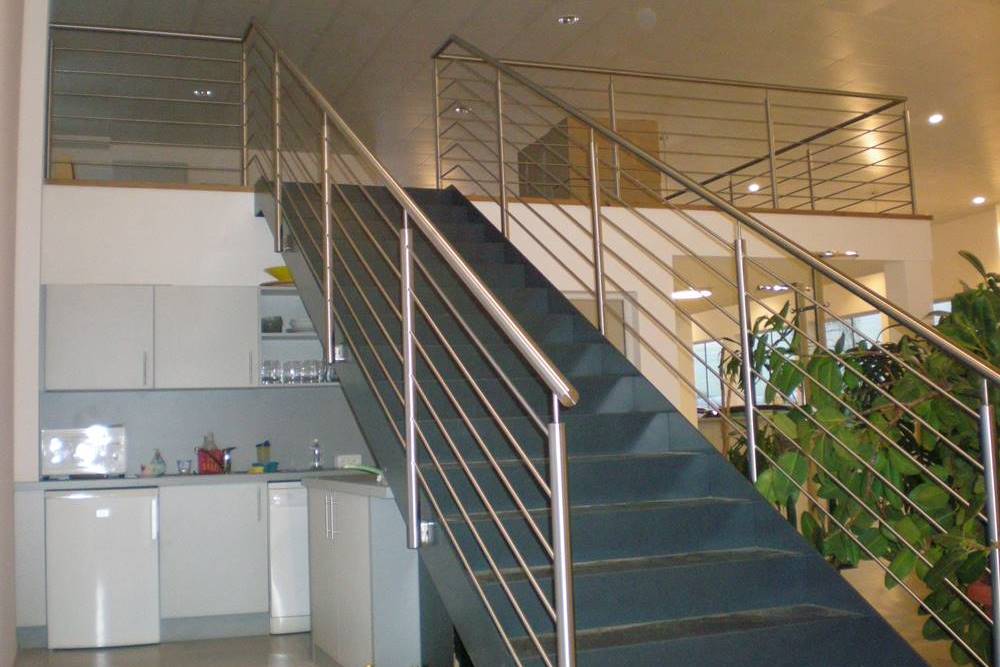 Hauer Albert GmbH &amp; Co KG - Kunstschmiede-Schlosserei-Edelstahl