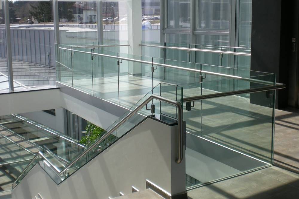 Hauer Albert GmbH &amp; Co KG - Kunstschmiede-Schlosserei-Edelstahl