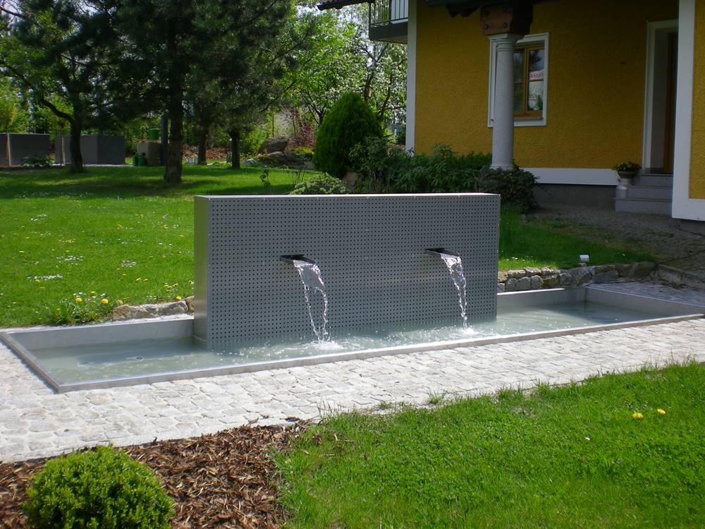 Hauer Albert GmbH & Co KG - Kunstschmiede-Schlosserei-Edelstahl