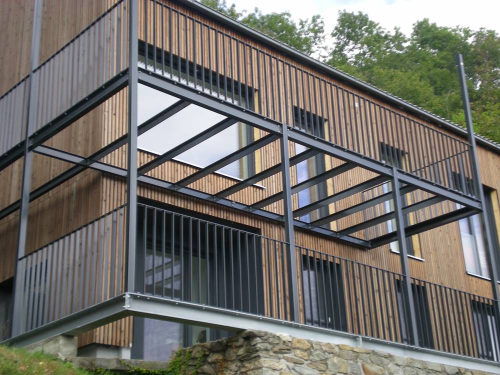 Hauer Albert GmbH & Co KG - Kunstschmiede-Schlosserei-Edelstahl