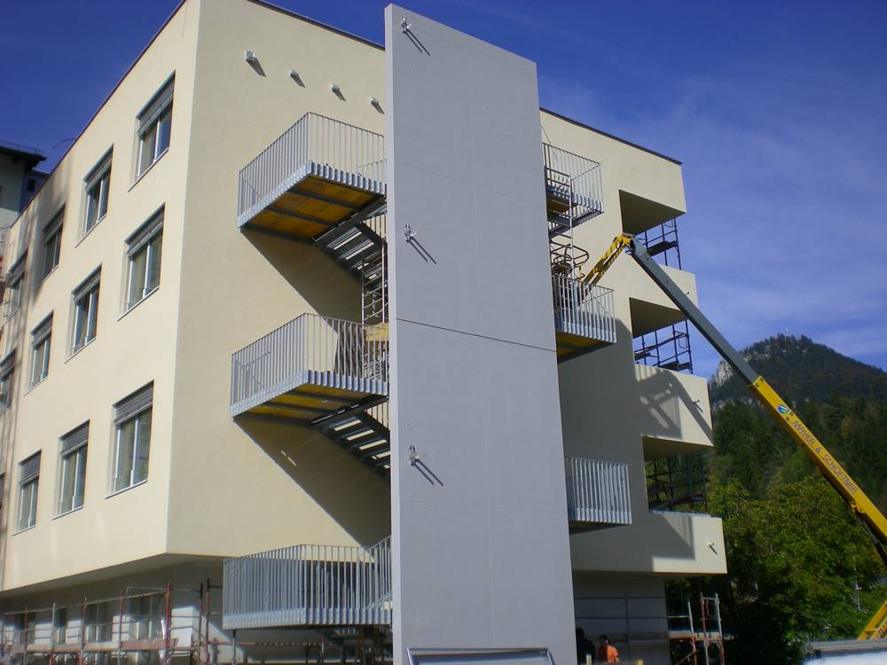 Hauer Albert GmbH & Co KG - Kunstschmiede-Schlosserei-Edelstahl